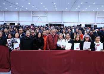 Aumento salarial y pensiones seguras garantiza Américo a las y los trabajadores del Estado