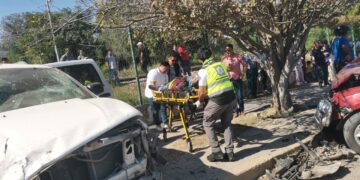 Seis heridos tras brutal carambola en Eje Vial Lázaro Cárdenas