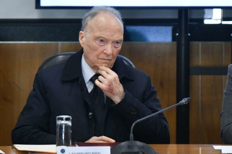 Ratifican en Comisiones del Senado a Gertz Manero como embajador en Reino Unido