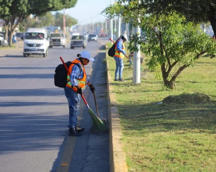 Dan “manita de gato” a algunas calles de Victoria por posible gira de Claudia