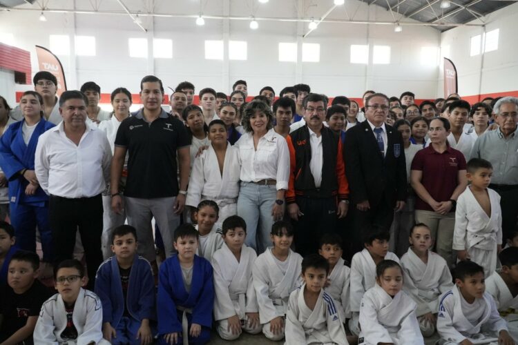 Recibe rector de la UAT reconocimiento de la Federación Mexicana de Judo