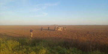 Trágica volcadura en carretera de Matamoros deja una mujer fallecida