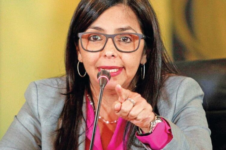 Corte suprema de Venezuela ordena que vicepresidenta Delcy Rodríguez asuma poderes