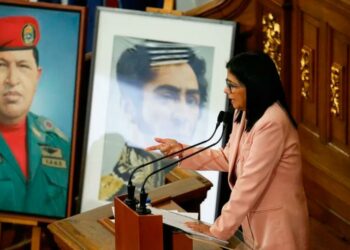 Militares reconocen a Delcy Rodríguez como presidenta encargada de Venezuela