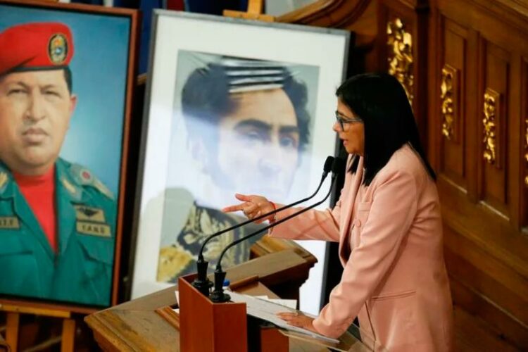 Militares reconocen a Delcy Rodríguez como presidenta encargada de Venezuela