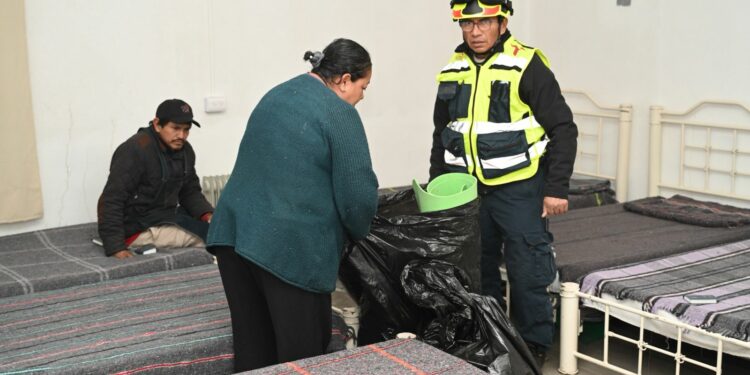 Protección Civil rescata a 17 personas del frío extremo en Ciudad Victoria