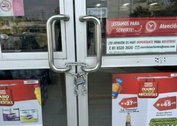 Cierres inesperados de Oxxo inquietan a Río Bravo 