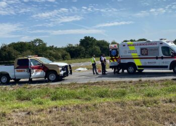 Tragedia en Victoria: muere mujer en choque de moto contra tráiler en Libramiento Naciones Unidas