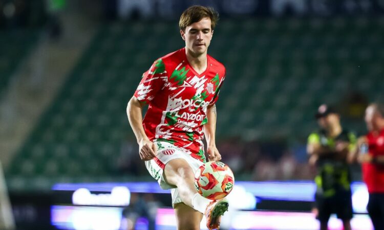 Cruz Azul: Agustín Palavecino ya está en México para el Clausura 2026