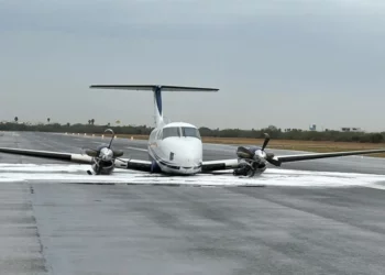 Avión de la FGR aterriza de emergencia en Aeropuerto de Reynosa