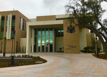 Capturan a sujeto con documentos falsos frente al Consulado en Nuevo Laredo