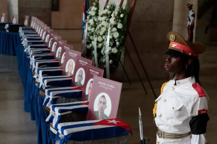 Cuba honra a 32 militares caídos tras incursión en Venezuela