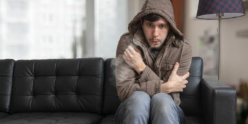 ¿Por qué en invierno en tu casa hace más frío adentro que afuera?