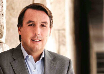 Vende Emilio Azcárraga Jean parte de acciones en Televisa