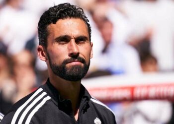 “Buen debut, 3-2”: El dardo de Piqué a Arbeloa en WhatsApp