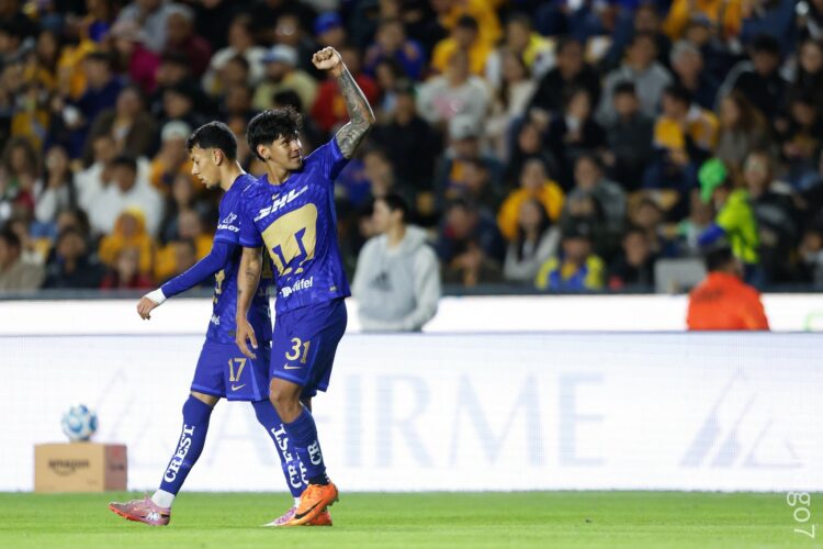 Pumas vence a Tigres y rompe racha de 12 años