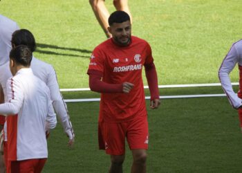 ¿Cuánto tiempo estará fuera Alexis Vega? Reporte médico oficial