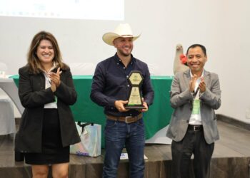 Reconocen a tamaulipeco con Premio Líder Ambiental 2026