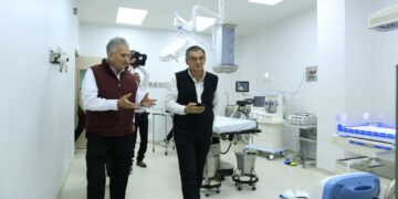 Supervisa el gobernador Américo Villarreal obra del Hospital General en Cd. Madero