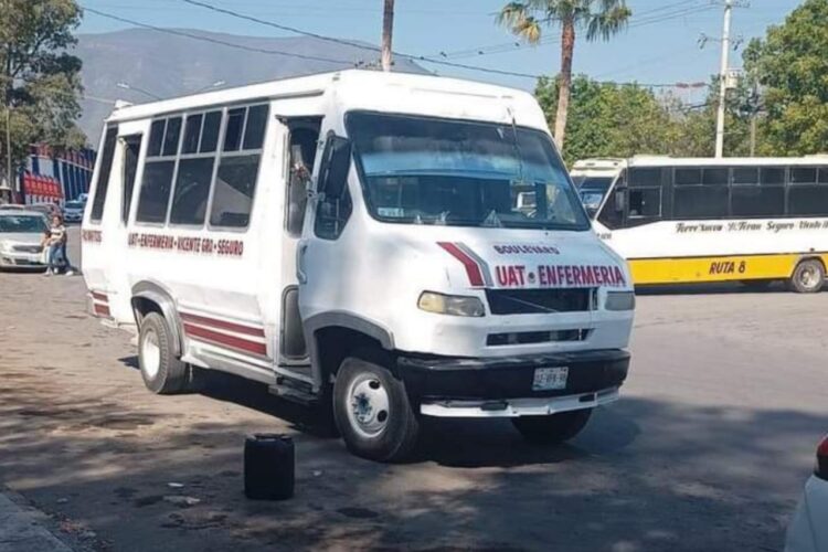 Finanzas planea pago único para limpiar adeudos del transporte