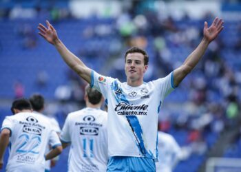 Puebla vence a Mazatlán con goles de Lozano y Edgar Guerra
