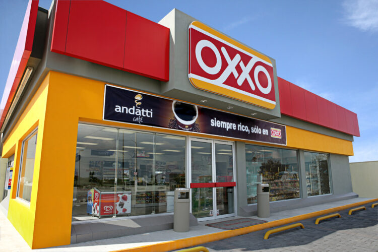 FEMSA reabre Oxxos en Río Bravo bajo nuevo esquema de vigilancia estatal