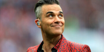 Robbie Williams lanza por sorpresa ‘Britpop’, su decimotercer álbum de estudio