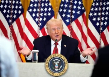 Trump advierte aranceles si países rechazan su plan sobre Groenlandia