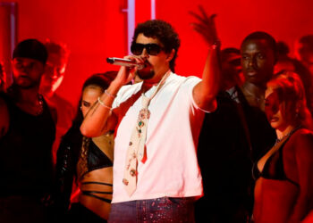 Demandan a Bad Bunny por 16 millones de dólares por uso no autorizado de voz en dos canciones.