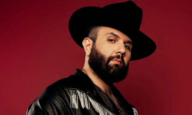 Carín León registra más oyentes que BTS, según Spotify