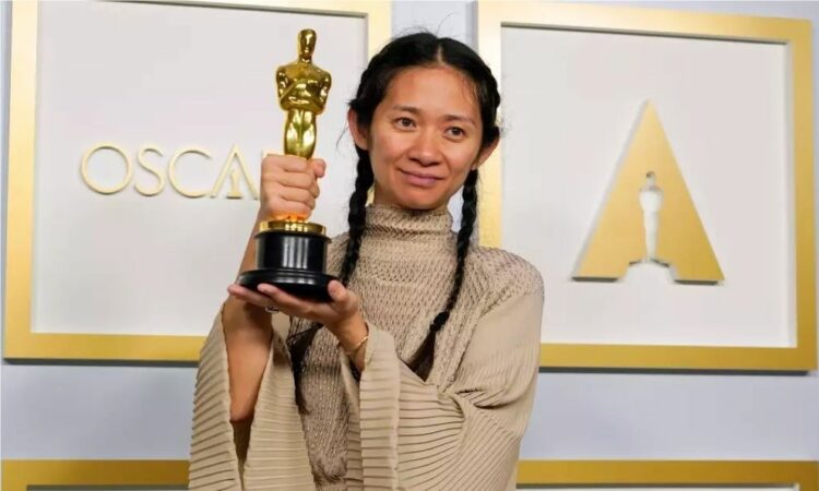 Chloé Zhao: Trayectoria de la única mujer nominada a Mejor Dirección en los Oscar 2026
