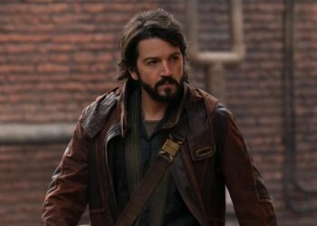 Diego Luna utiliza la plataforma de los Golden Globes 2026 para denunciar abusos contra migrantes en EE. UU.