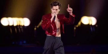 Harry Styles prepara residencia histórica en el Madison Square Garden para 2026.