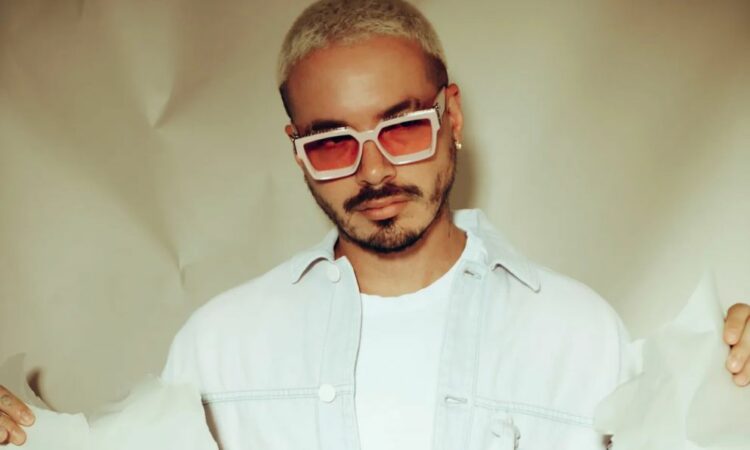 J Balvin es nombrado capitán para el partido oficial de ‘flag football’ del Super Bowl LX.