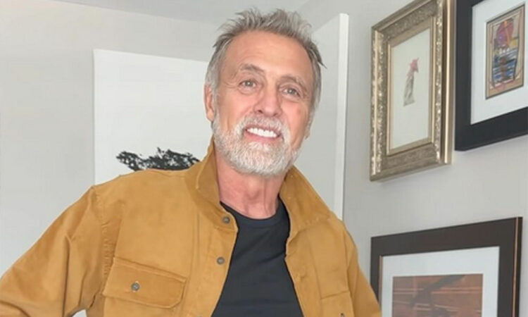 Juan Soler formaliza su voluntad anticipada y testamento a los 60 años.