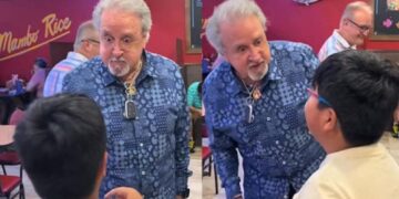 Acusan a Carlos Villagrán ‘Kiko’ de insultar a un menor al compararlo con ‘Ñoño’.