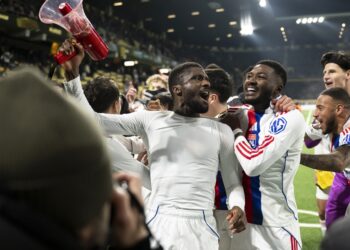 Lyon vs PAOK 4-2: Liderato de Europa League sin Endrick