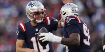 New England elimina a Chargers: Debut triunfal de Drake Maye