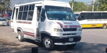 ¿Borrón y cuenta nueva? Lanzan ‘salvavidas’ a 10 mil transportistas: pagarían 15 mil pesos para regularizarse.