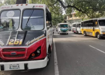 Transporte público en Victoria extenderá servicio nocturno 