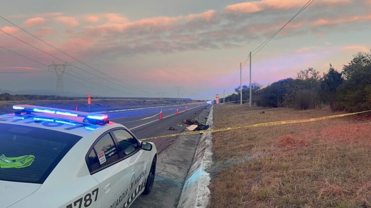 Motociclista pierde la vida tras ser arrollado este viernes