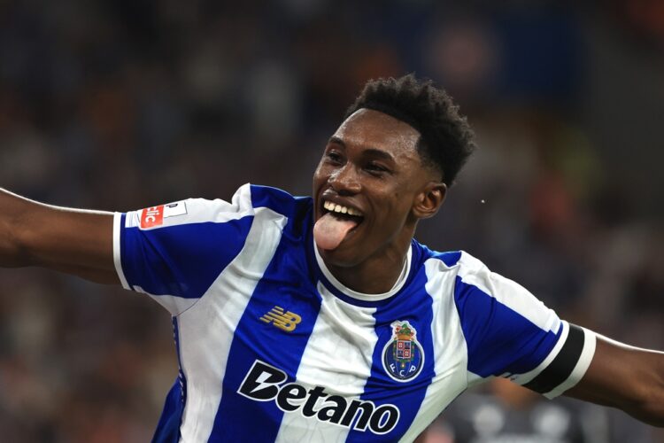 FC Porto vs Rangers 3-1: Porto avanza a octavos