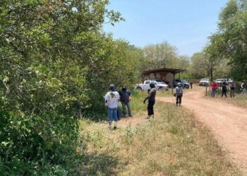 Hallan cuerpo en descomposición dentro de granero en Llera