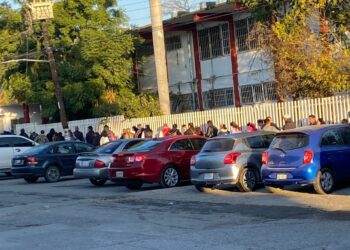 Inició el calvario para padres de familia por inscripciones escolares en Ciudad Victoria