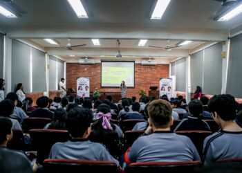 Imparten la charla “Amor Es Sin Violencia” a jóvenes tamaulipecos