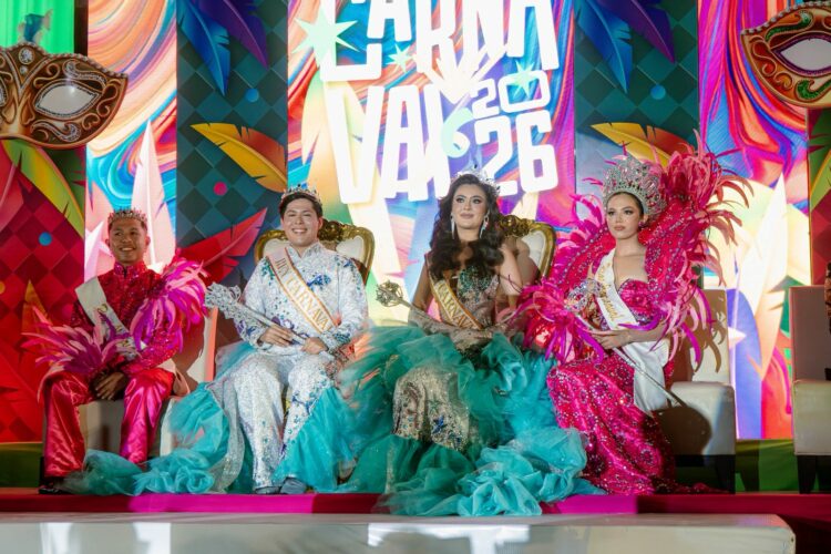 Emotiva coronación de los Reyes del Carnaval de Tamaulipas en Cd. Madero 