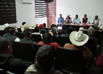 Capacitan a ganaderos de Hidalgo, Tamaulipas sobre detección y prevención del gusano barrenador