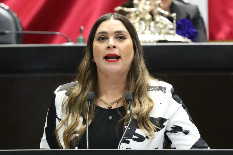 Propone Diputada del PRI deducir el ISR en gastos médicos veterinarios de animales de compañía