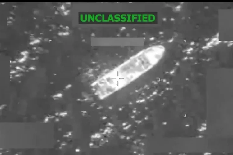 Mueren mexicanos en ataque estadounidense a embarcaciones