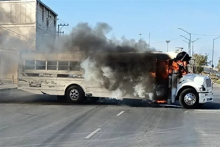 Liberan bloqueos tras jornada violenta en Reynosa